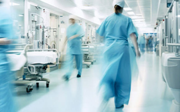 UniHA propose une offre globale pour accompagner les hôpitaux dans leurs transformations stratégiques, médicales, financières et de parcours de soins