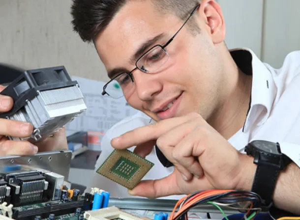 M_2716_Maintenance_Biomedicale_1